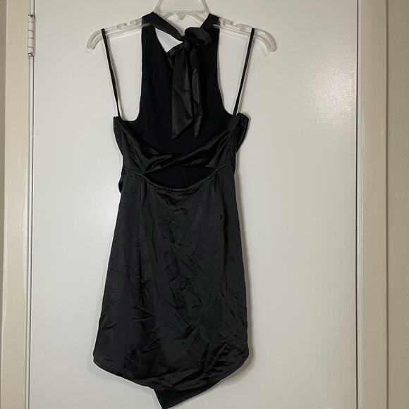 NEW! Selfie Leslie Sonoma Halterneck Faux Wrap Twist Back Mini Dress Black Small - Picture 7 of 8